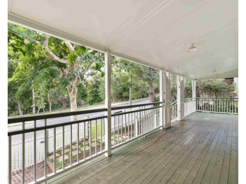 62 Davidson Street, Newmarket QLD 4051