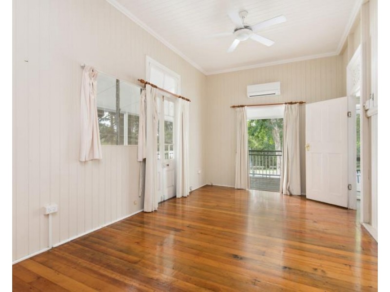 62 Davidson Street, Newmarket QLD 4051