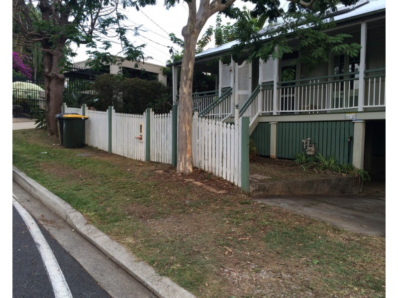 62 Davidson Street, Newmarket QLD 4051