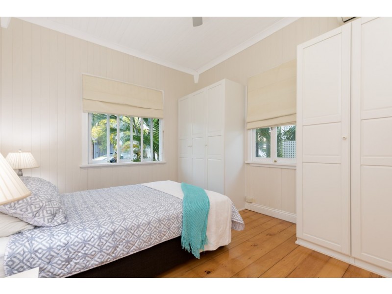 18 Emeline Street, Kelvin Grove QLD 4059