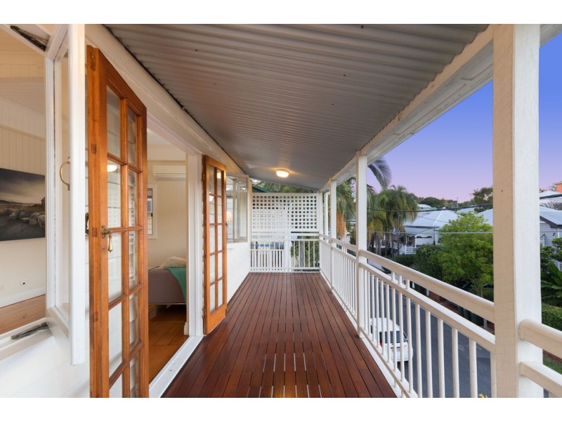 18 Emeline Street, Kelvin Grove QLD 4059