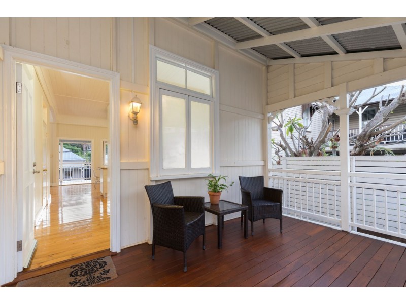 18 Emeline Street, Kelvin Grove QLD 4059