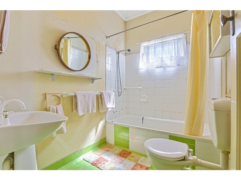 34 Chiswick Road, Bardon QLD 4065