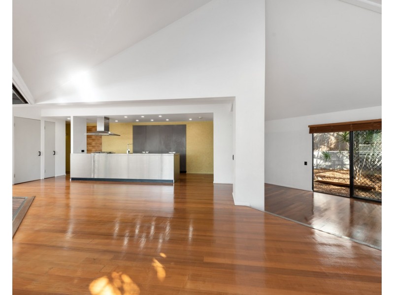 16 Westbury Street, Red Hill QLD 4059