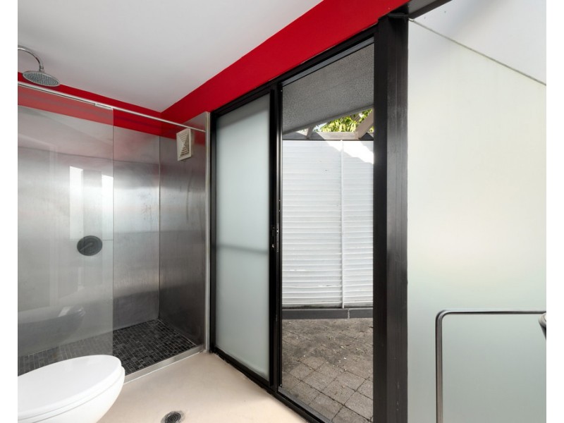 16 Westbury Street, Red Hill QLD 4059