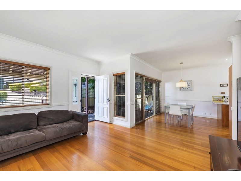 6 Harriet Street, Red Hill QLD 4059