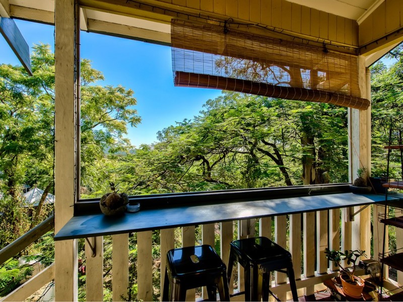 81 Simpsons Road, Bardon QLD 4065