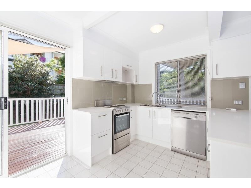 2/43 Belleview Parade, Paddington QLD 4064