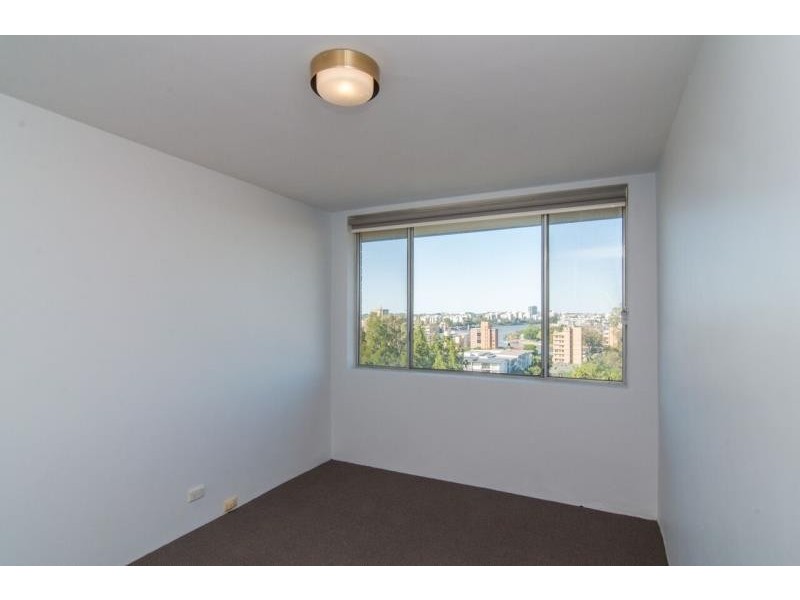 19/15 Bellevue Tce, St Lucia QLD 4067