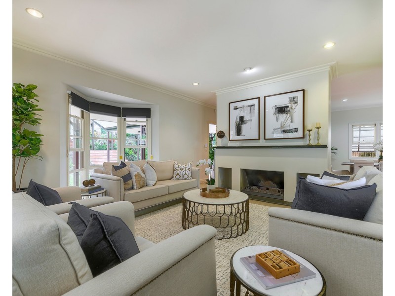 195 Laurel Avenue, Chelmer QLD 4068