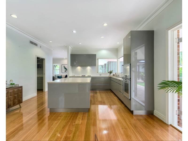 195 Laurel Avenue, Chelmer QLD 4068