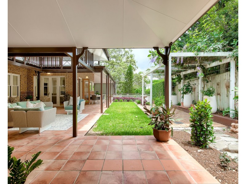 195 Laurel Avenue, Chelmer QLD 4068