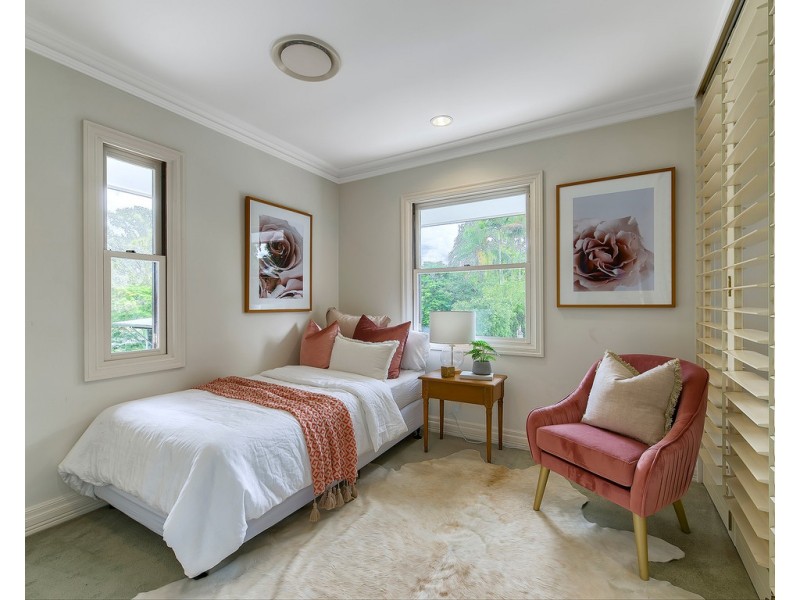 195 Laurel Avenue, Chelmer QLD 4068