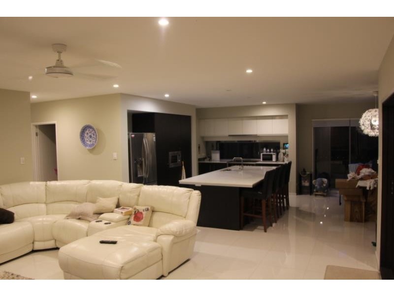 8 Kenwyn Road, Red Hill QLD 4059