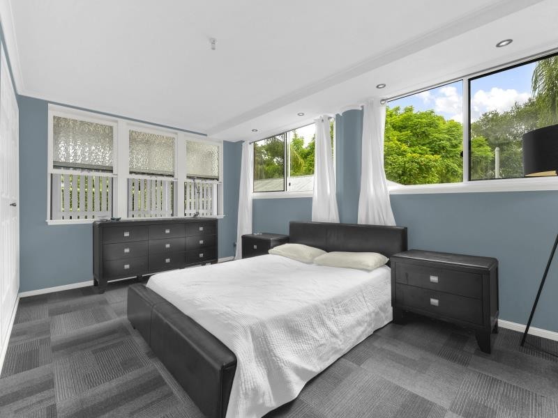 19 Dover Street, Red Hill QLD 4059