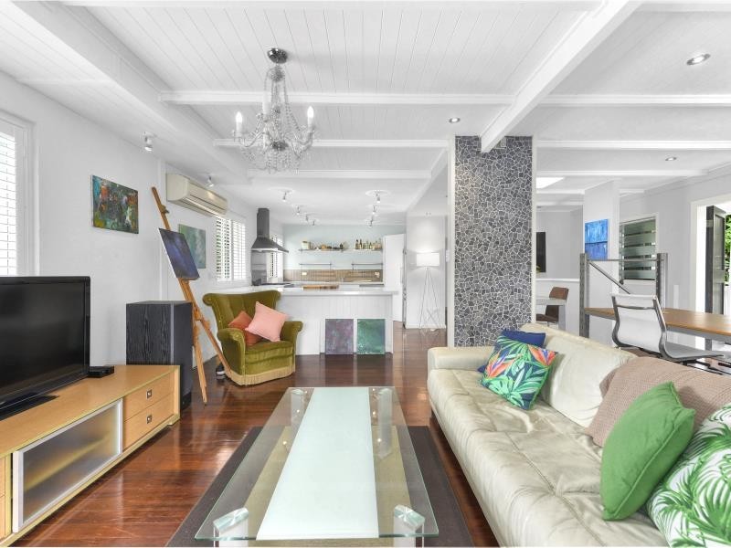 19 Dover Street, Red Hill QLD 4059