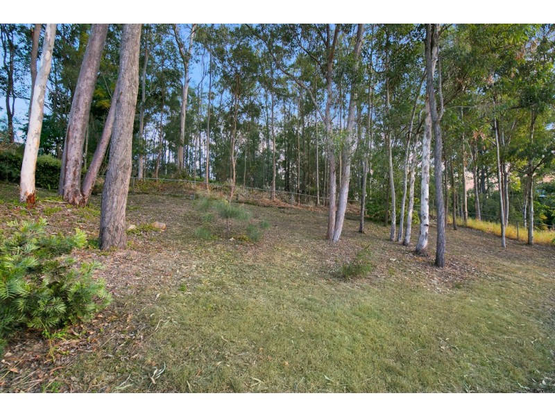 5 Teenan Street, Ferny Hills QLD 4055