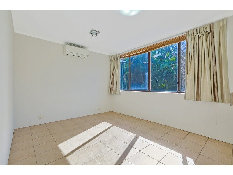 8/11 Shottery Street, Yeronga QLD 4104