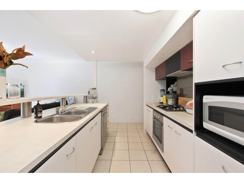 10/24 Arthur Terrace, Red Hill QLD 4059