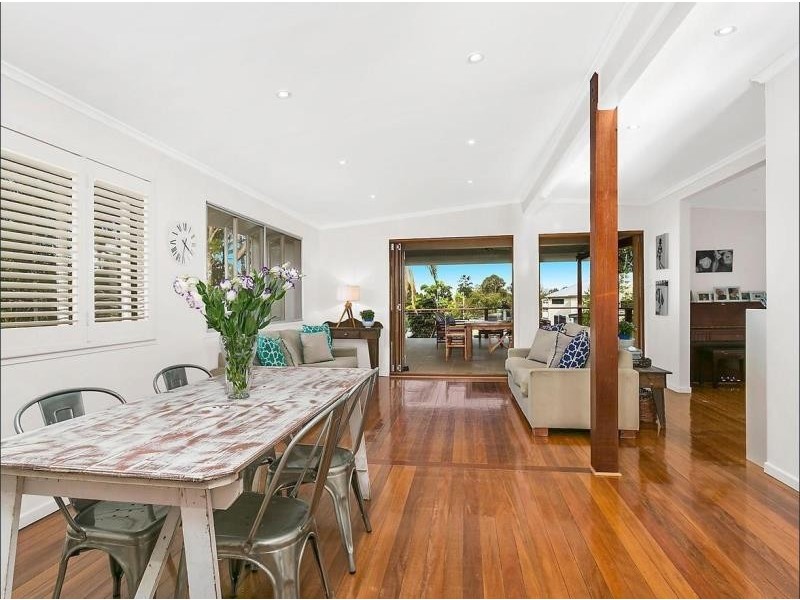 67 Taringa Parade, Indooroopilly QLD 4068