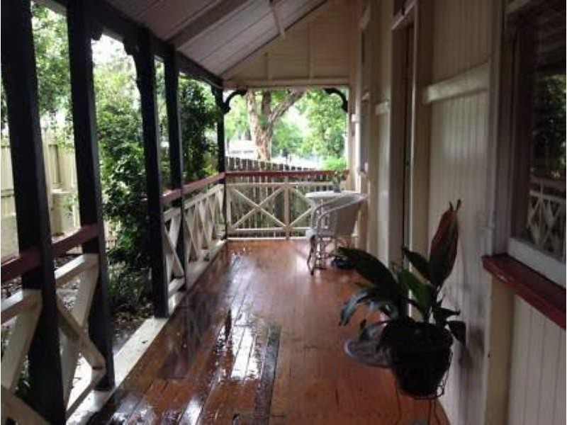 86 Cochrane St, Red Hill QLD 4059
