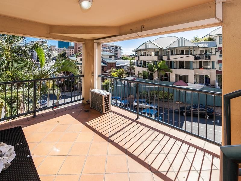 1/115 Berry street, Spring Hill QLD 4000