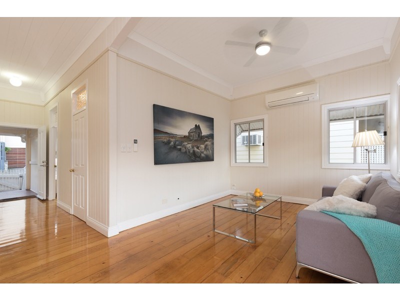 18 Emeline Street, Kelvin Grove QLD 4059