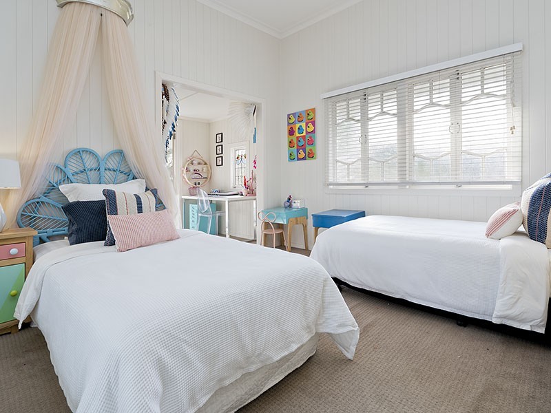 23 Banksia Avenue, Ashgrove QLD 4060
