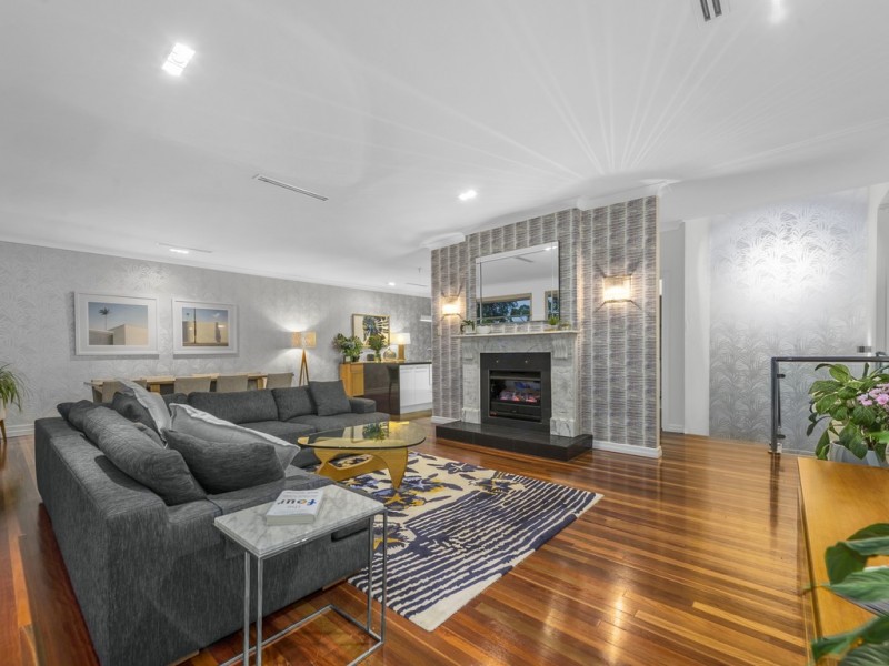 93 Outlook Crescent, Bardon QLD 4065