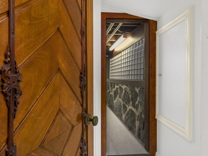 93 Outlook Crescent, Bardon QLD 4065