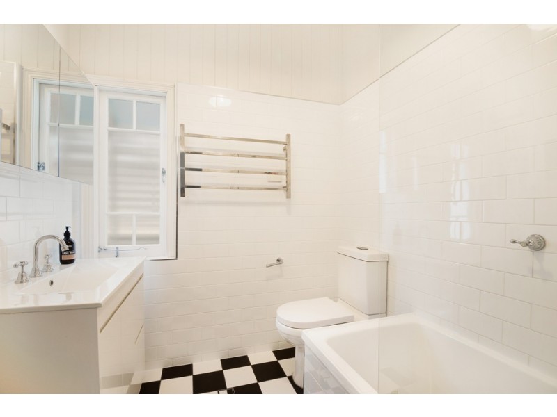 66 Days Road, Grange QLD 4051