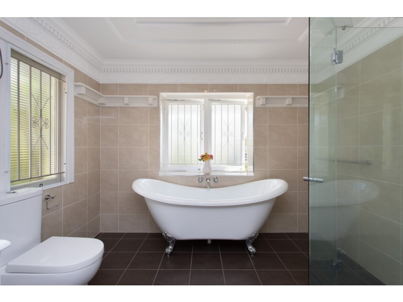 43 Valentine Street, Toowong QLD 4066