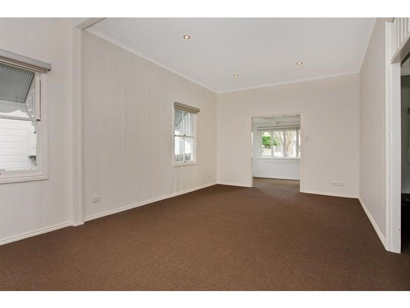 42 Mclean Parade, Ashgrove QLD 4060