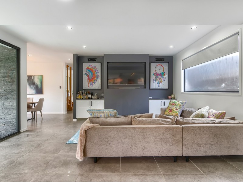 10 Parkside Crescent, The Gap QLD 4061