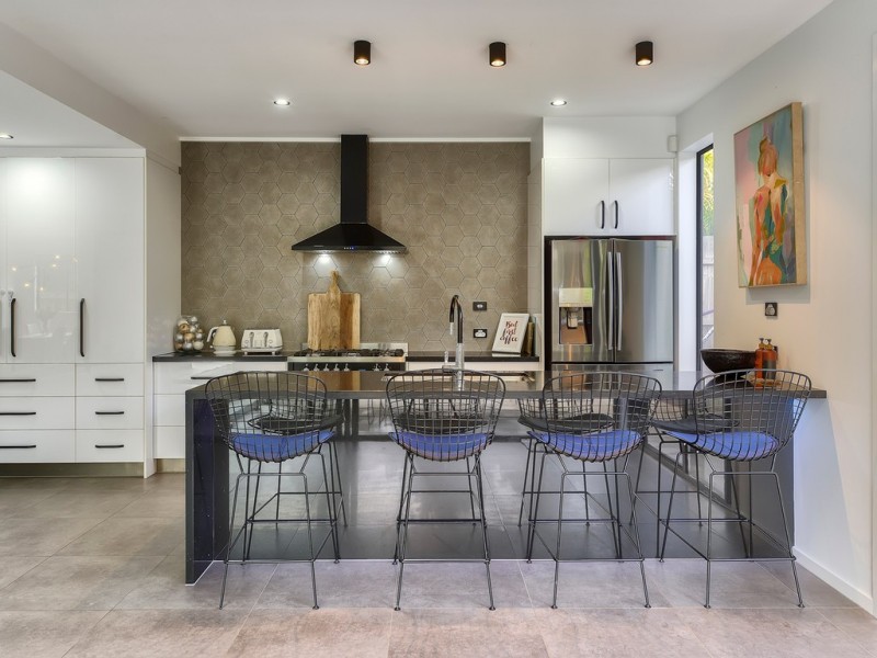 10 Parkside Crescent, The Gap QLD 4061