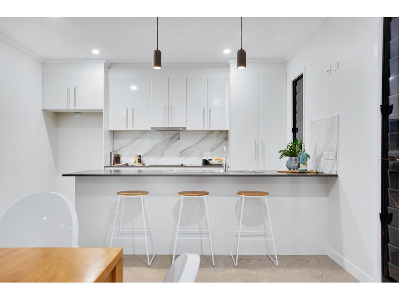 63 Huxley Avenue, Alderley QLD 4051