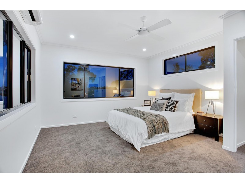 63 Huxley Avenue, Alderley QLD 4051