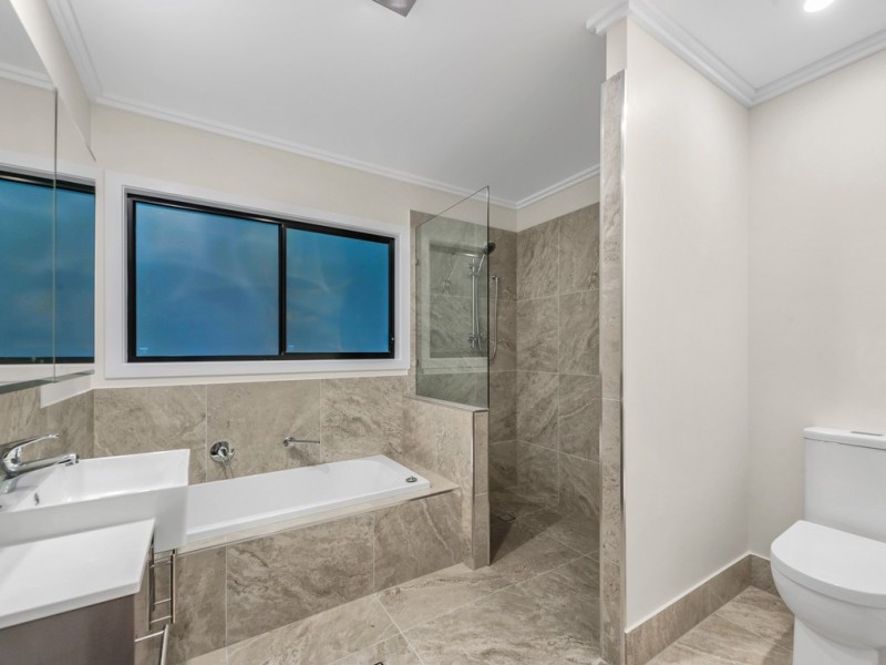 63 Huxley Avenue, Alderley QLD 4051