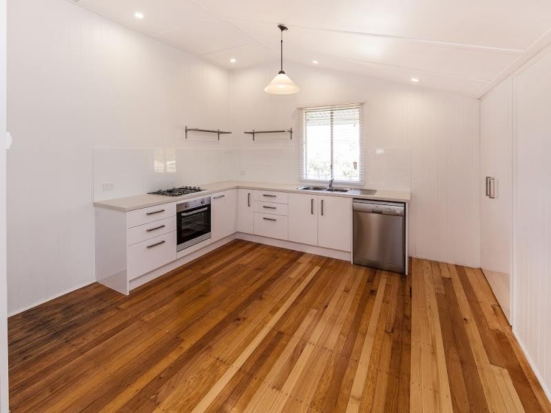 24 Mackay Terrace, Bardon QLD 4065