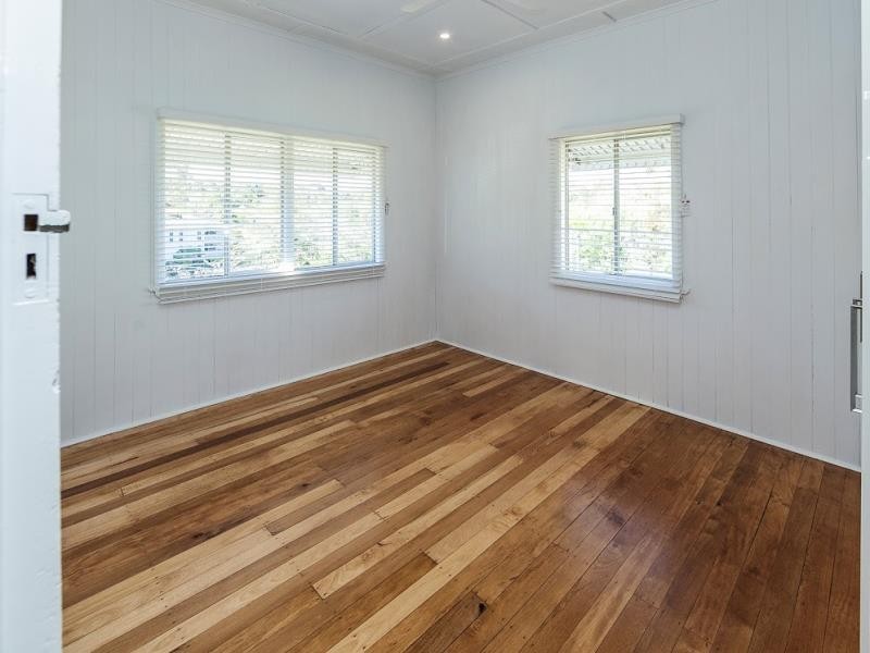 24 Mackay Terrace, Bardon QLD 4065