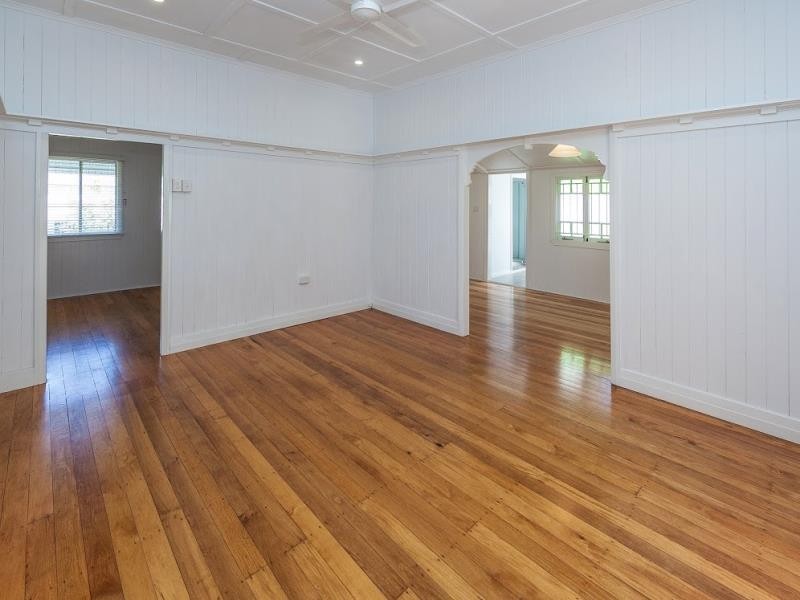 24 Mackay Terrace, Bardon QLD 4065