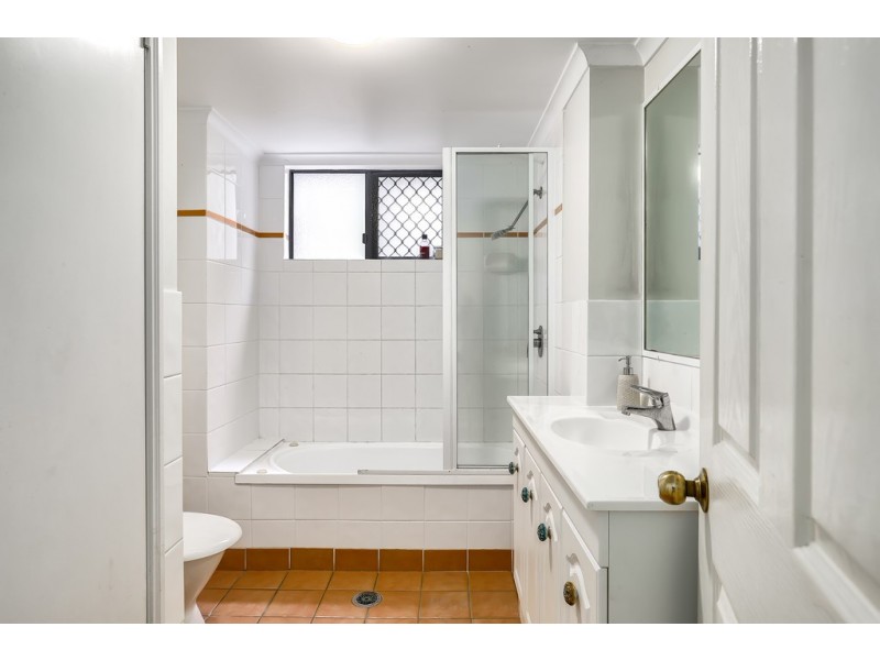 4/112 Fernberg Road, Paddington QLD 4064