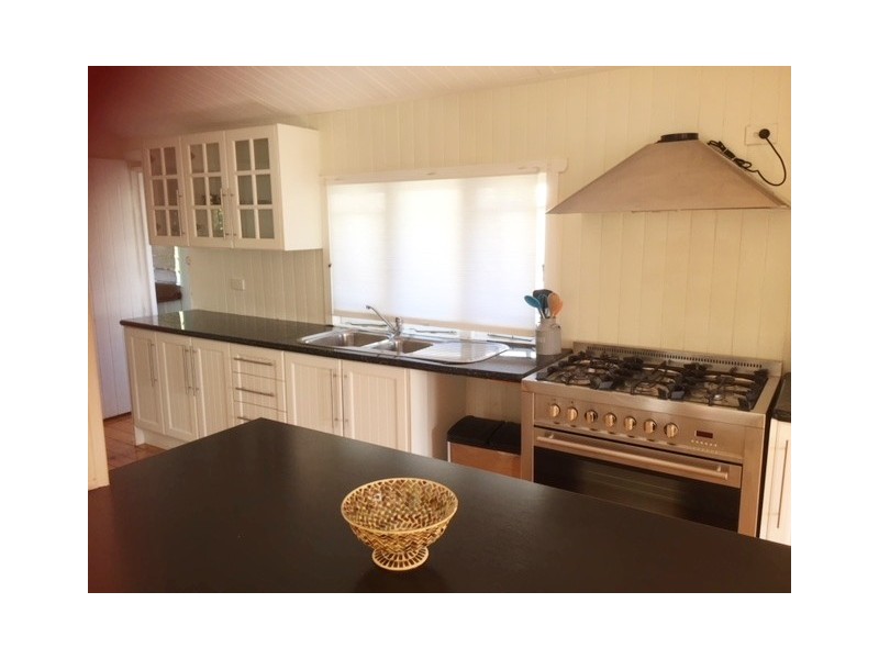 20 Young Street, Milton QLD 4064