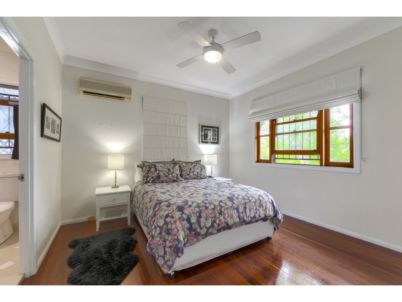 61 McCormack Avenue, Ashgrove QLD 4060