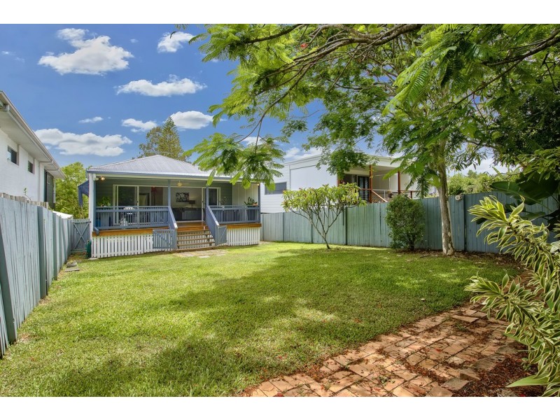 61 McCormack Avenue, Ashgrove QLD 4060