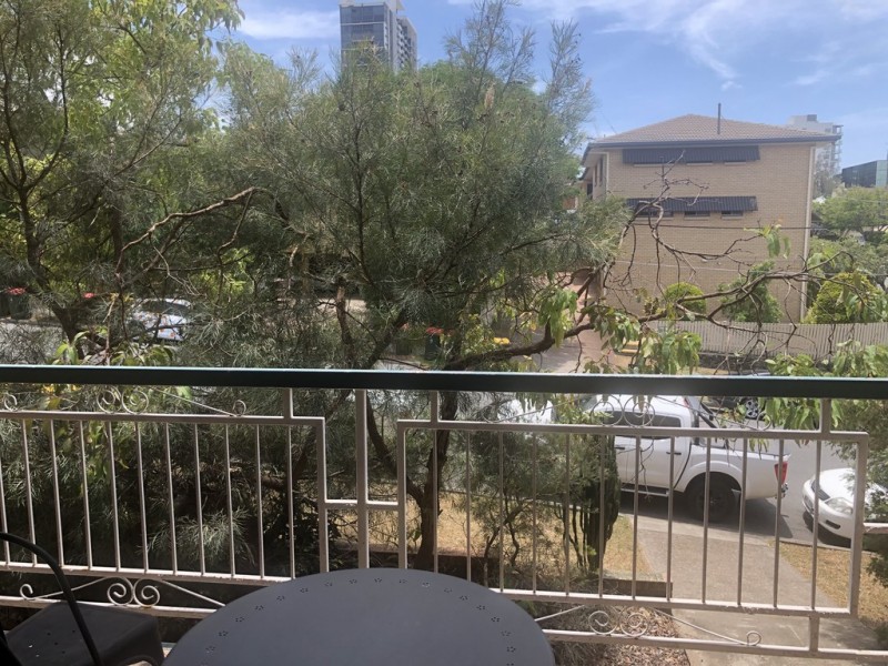 2/25 Gordon Street, Milton QLD 4064