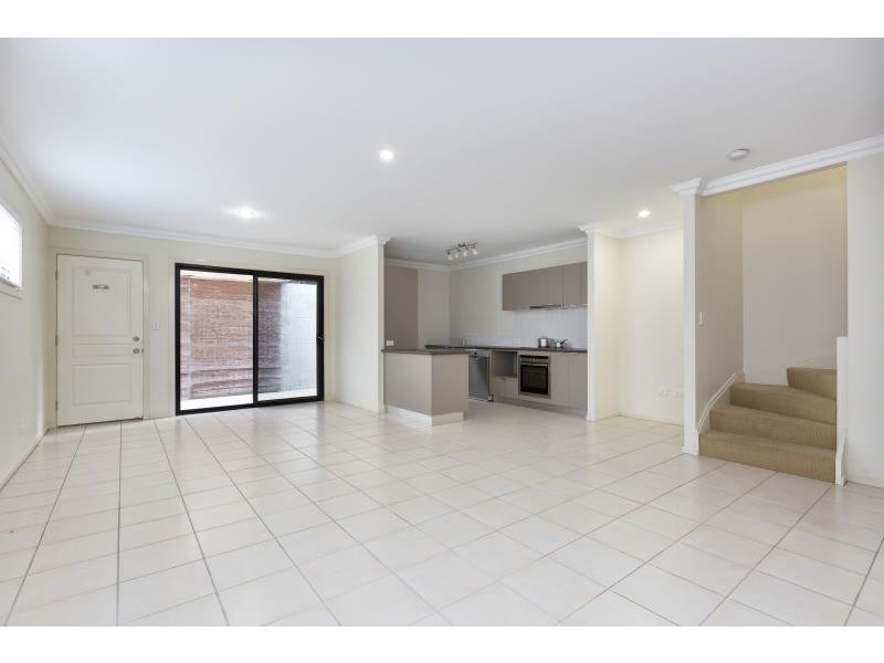 2/38 Dunsmore Street, Kelvin Grove QLD 4059
