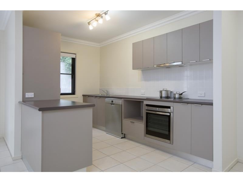 2/38 Dunsmore Street, Kelvin Grove QLD 4059