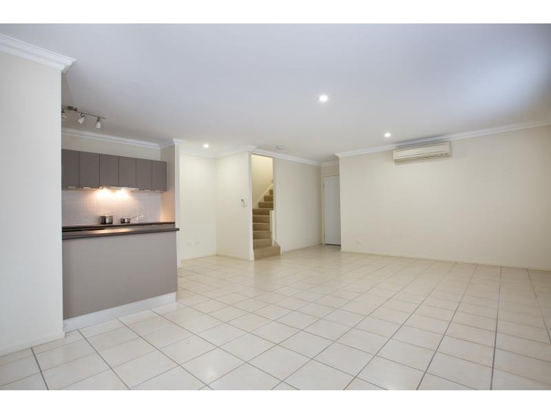 2/38 Dunsmore Street, Kelvin Grove QLD 4059