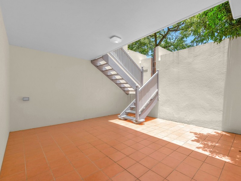 2/49 McDougall Street, Milton QLD 4064